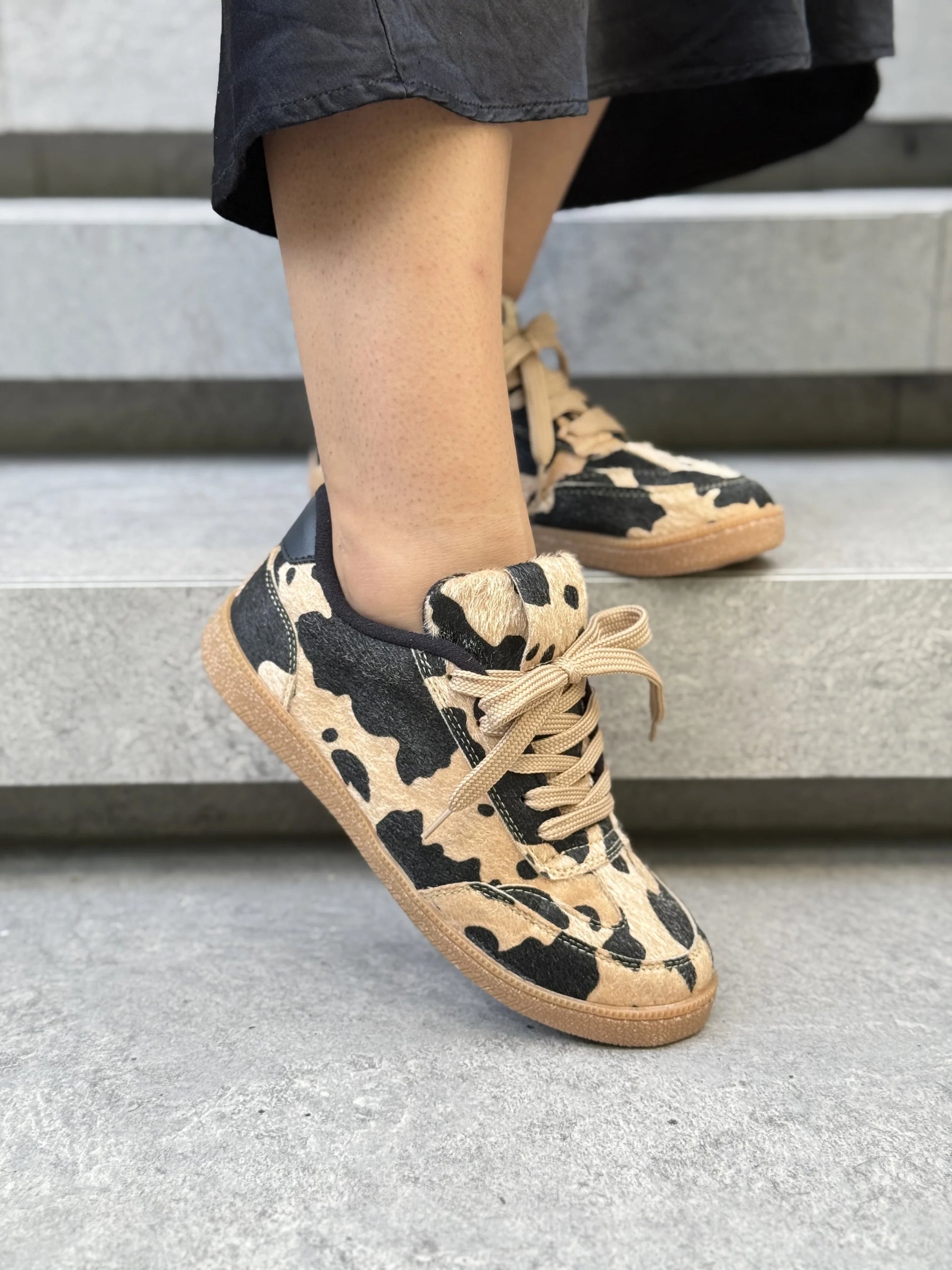 TENIS PARA DAMA AFRICA COW PRINT