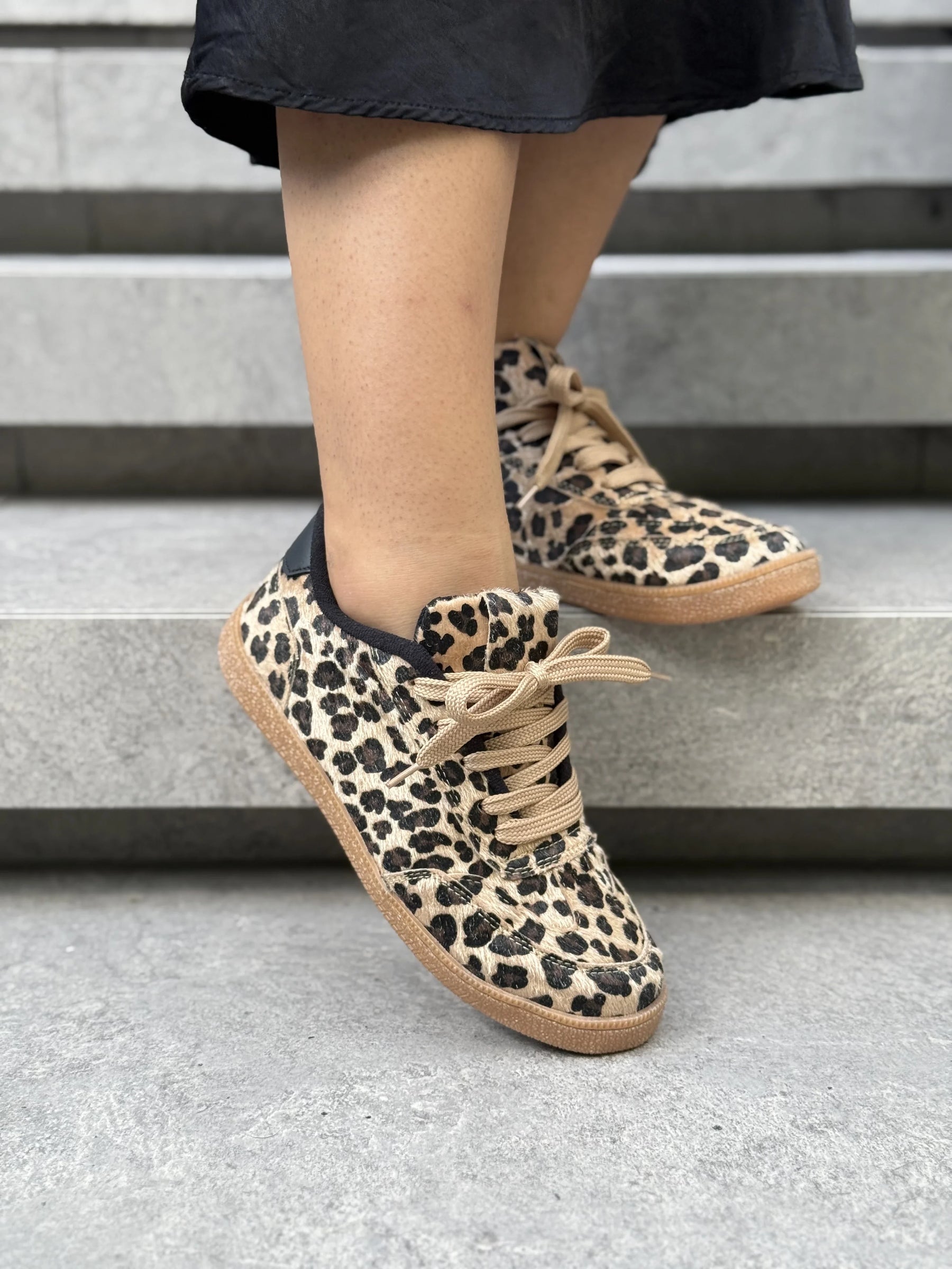 TENIS PARA DAMA AFRICA COW PRINT