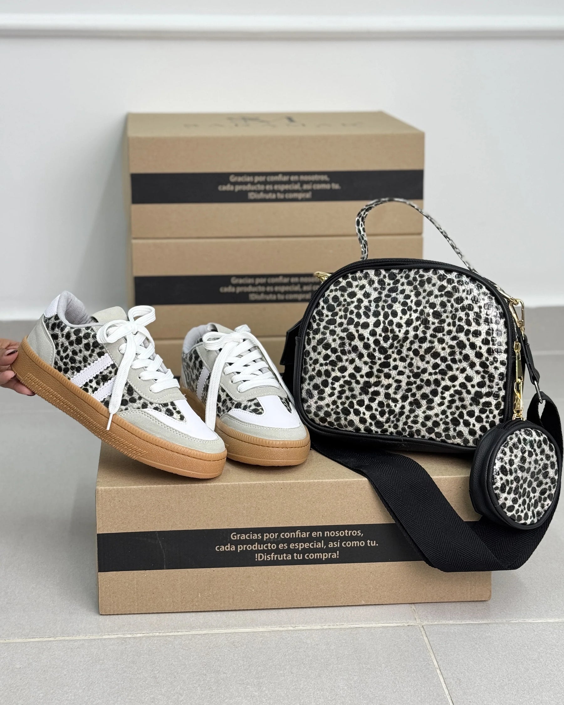 COMBO PARA MUJER DE TENIS + BOLSO