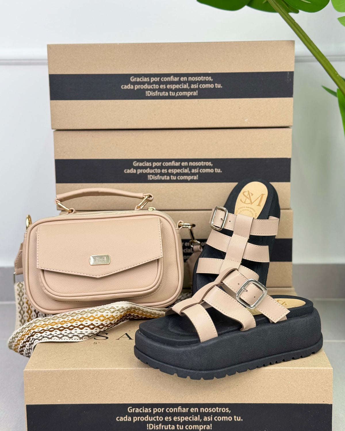 COMBOS DANNAS C1932 + BOLSOS