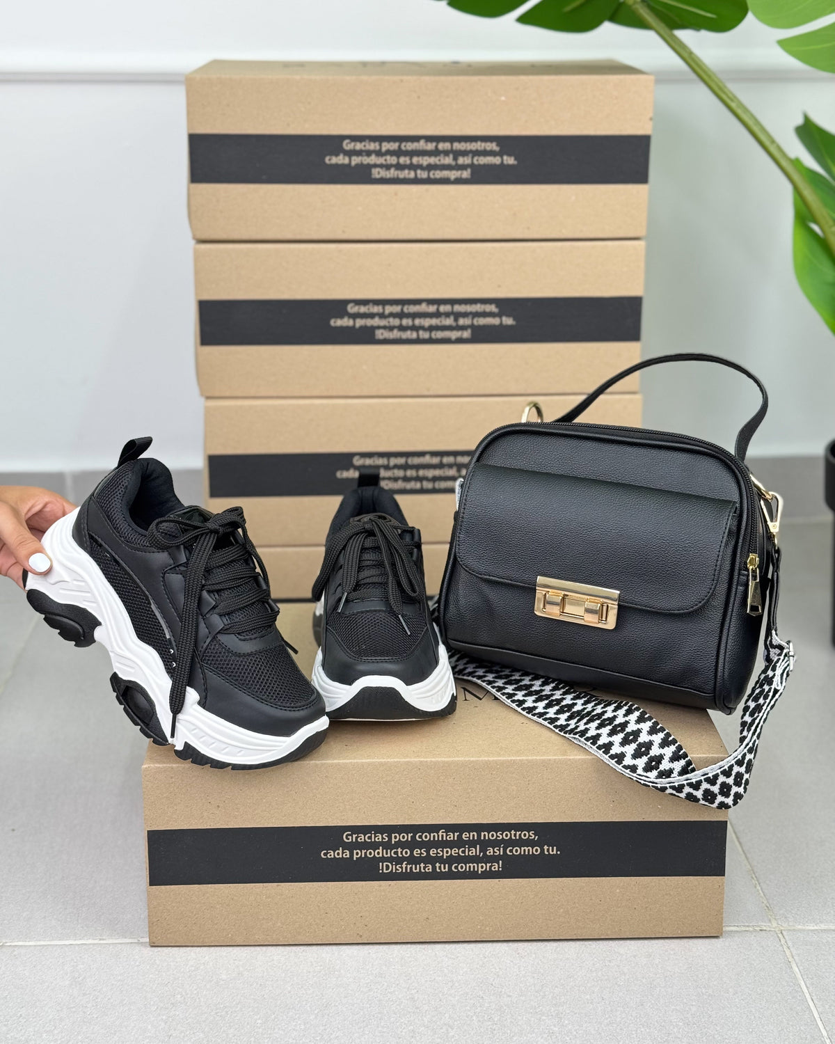 COMBOS TENIS + BOLSOS DE DAMA