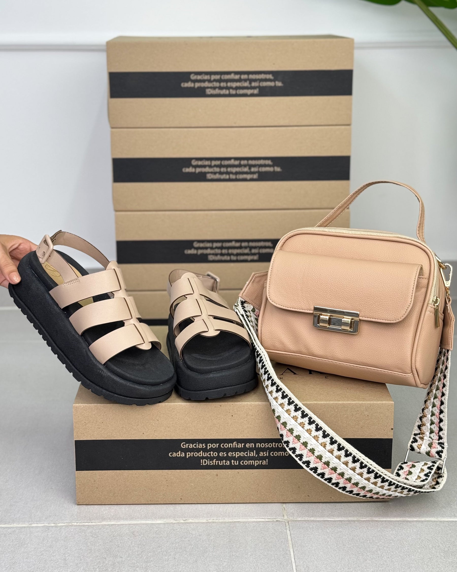 COMBOS DANNAS C1931 + BOLSOS