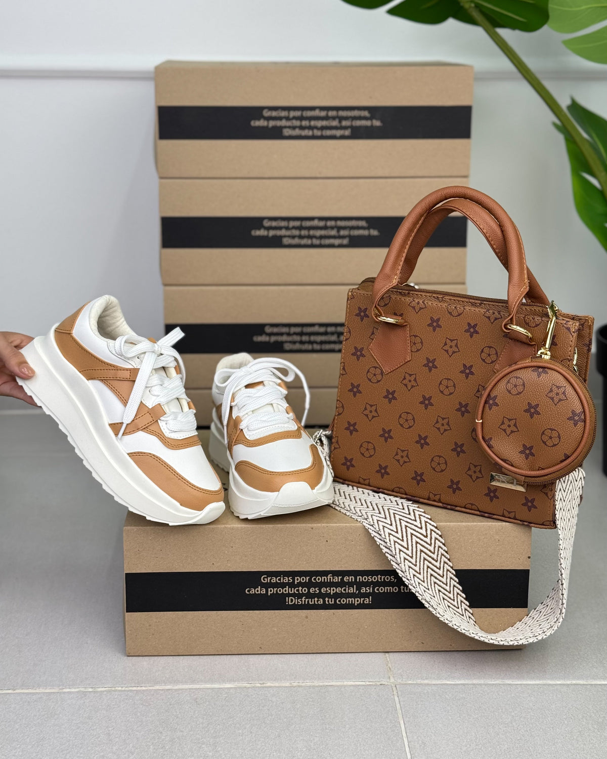 COMBOS DE TENIS + BOLSOS DE DAMA