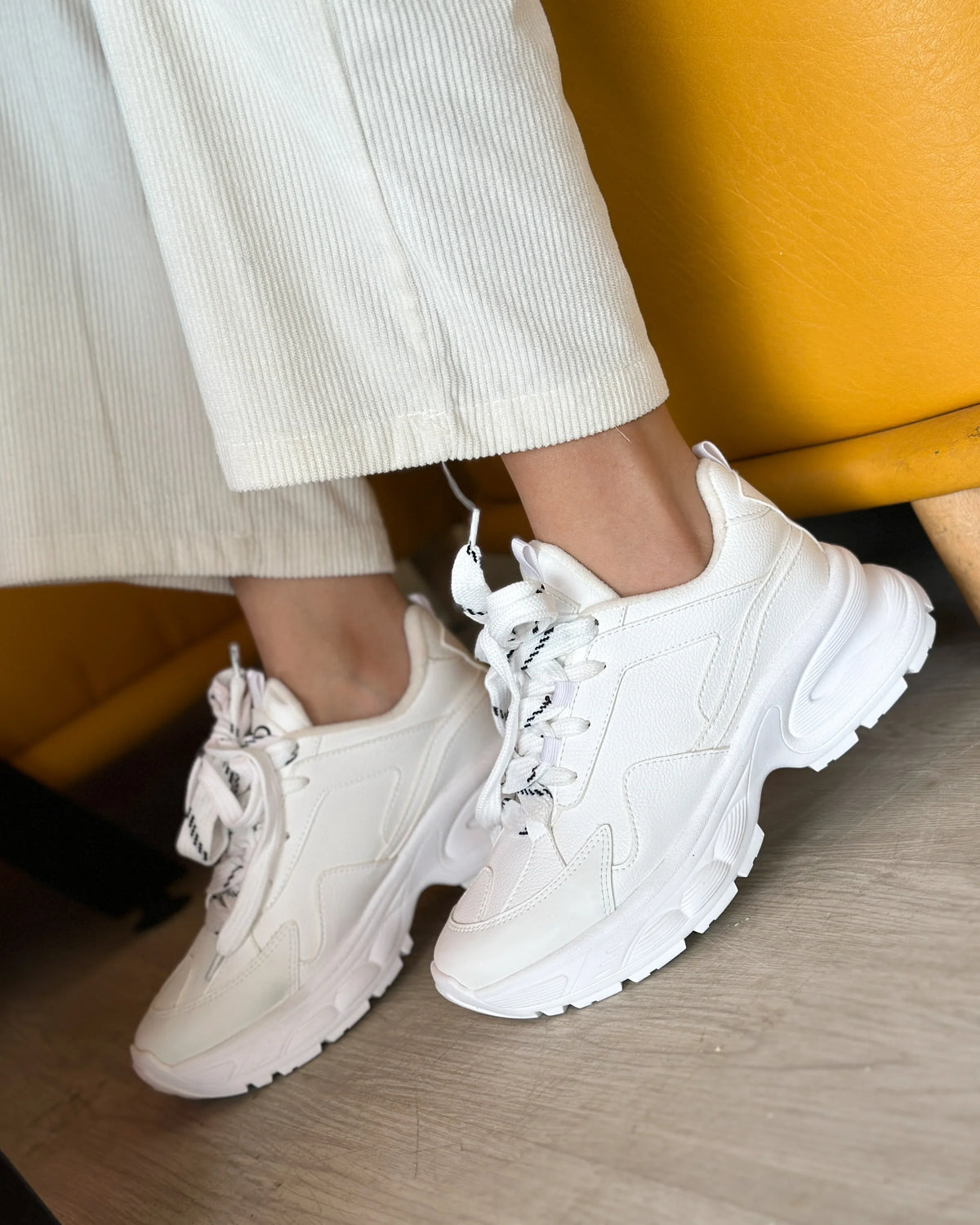 TENIS PARA DAMA ENCANTO