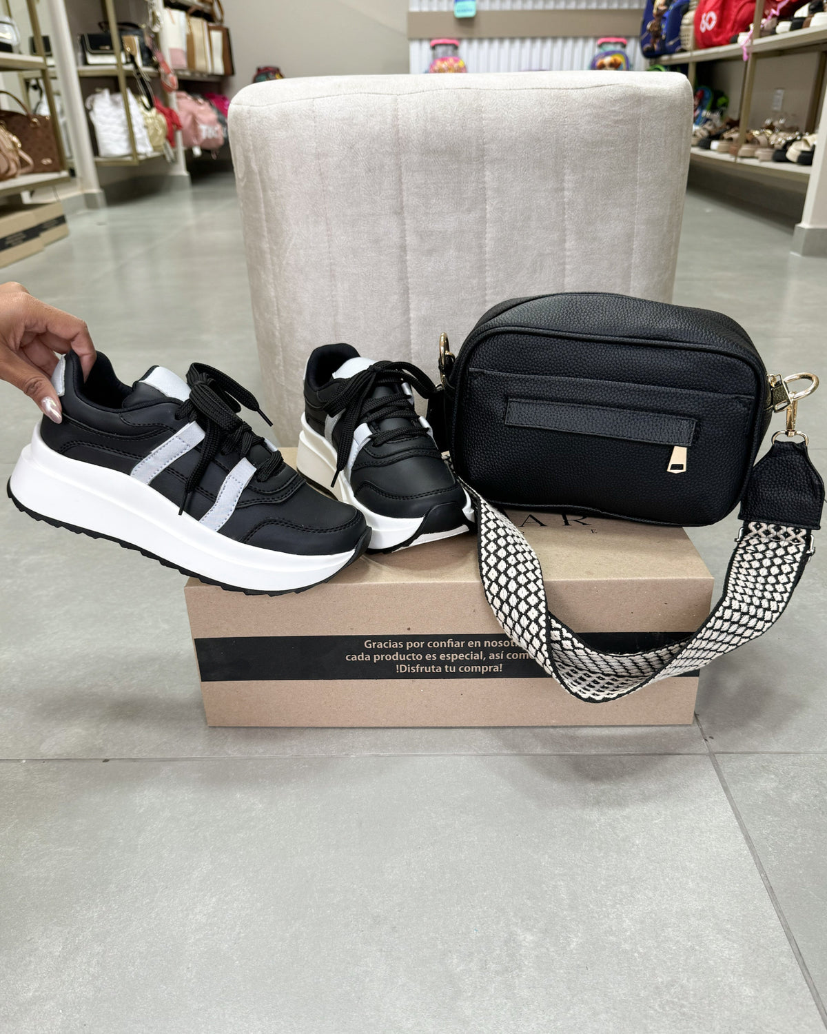 COMBO TENIS + BOLSO