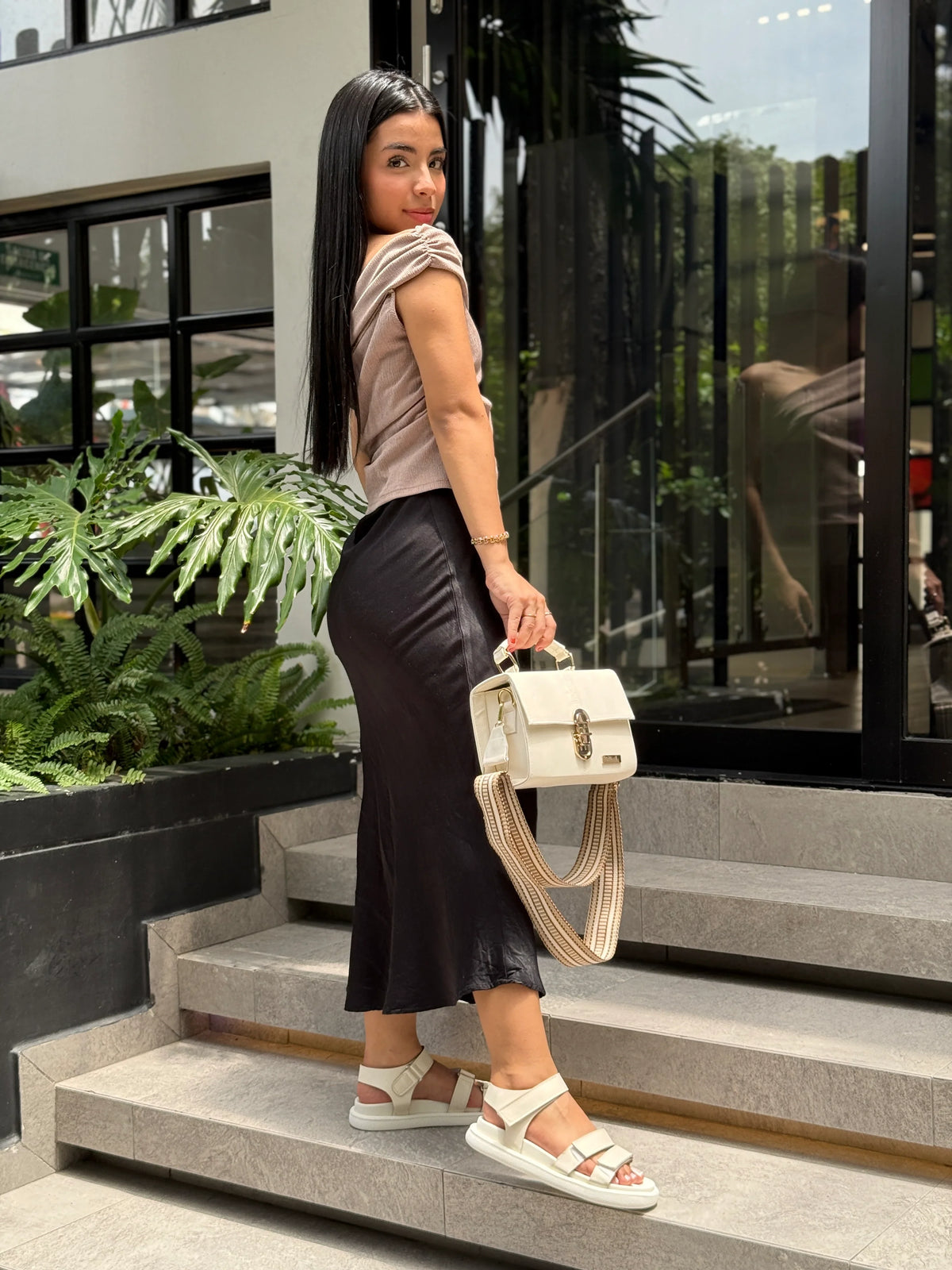 COMBO DANNA C1938 + BOLSO N409 MARFIL