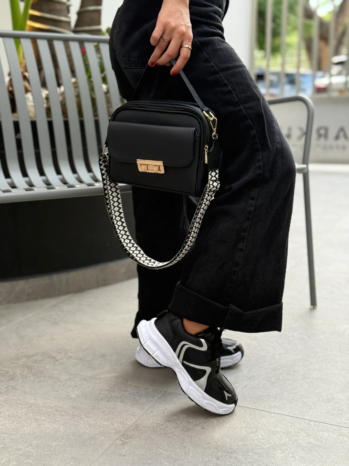 COMBO TENIS NOAH NEGRO + BOLSO N339