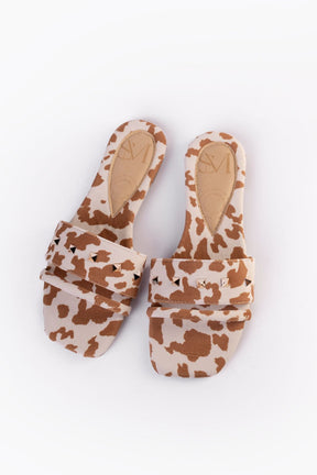 SANDALIA PLANA I921 COW PRINT