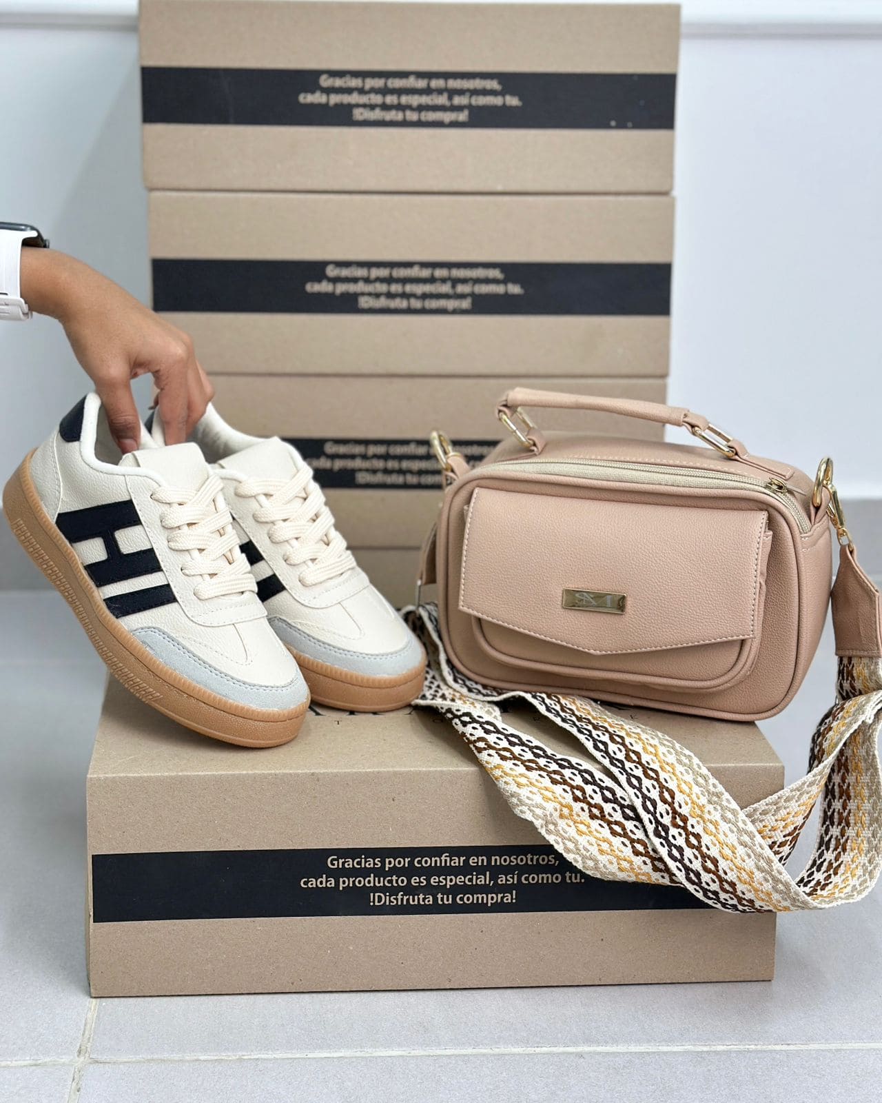 COMBOS BOLSOS + TENIS DE DAMA