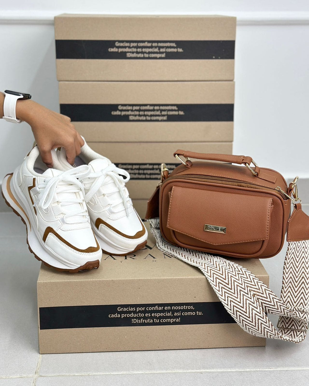 COMBOS BOLSOS + TENIS DE DAMA
