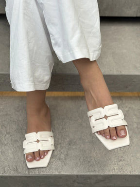 SANDALIA PLANA I909