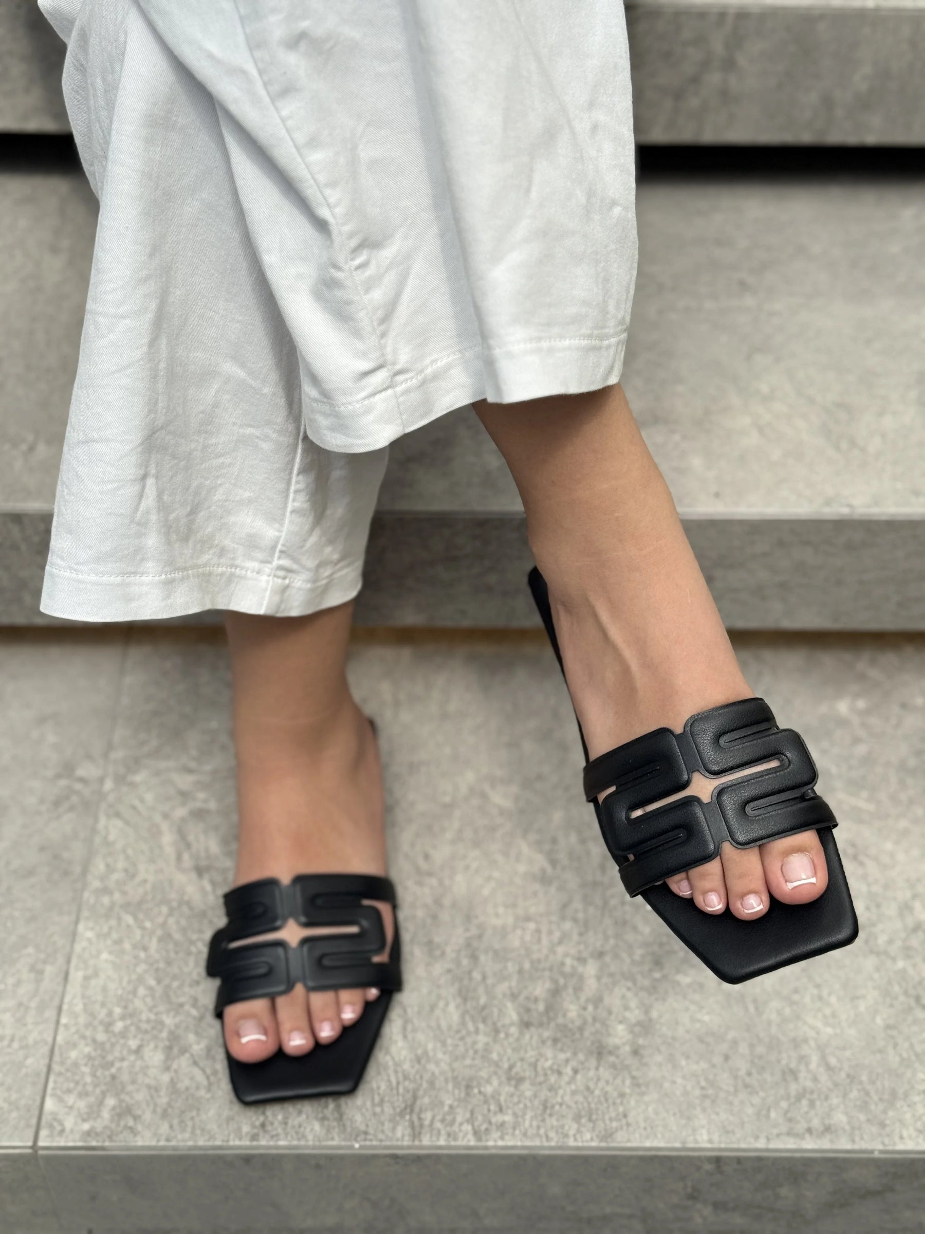 SANDALIA PLANA I909